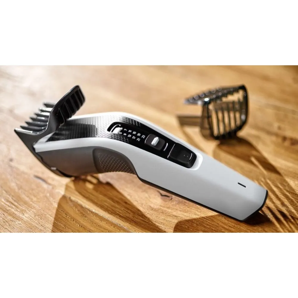 PHILIPS HAIRCLIPPER SERIES 3000 plaukų kirpimo mašinėlė HC3521/15